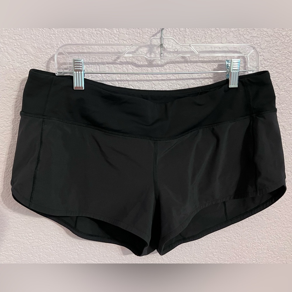 Lululemon Black Speed Up Low-Rise Lined Short 2.5” Size 10